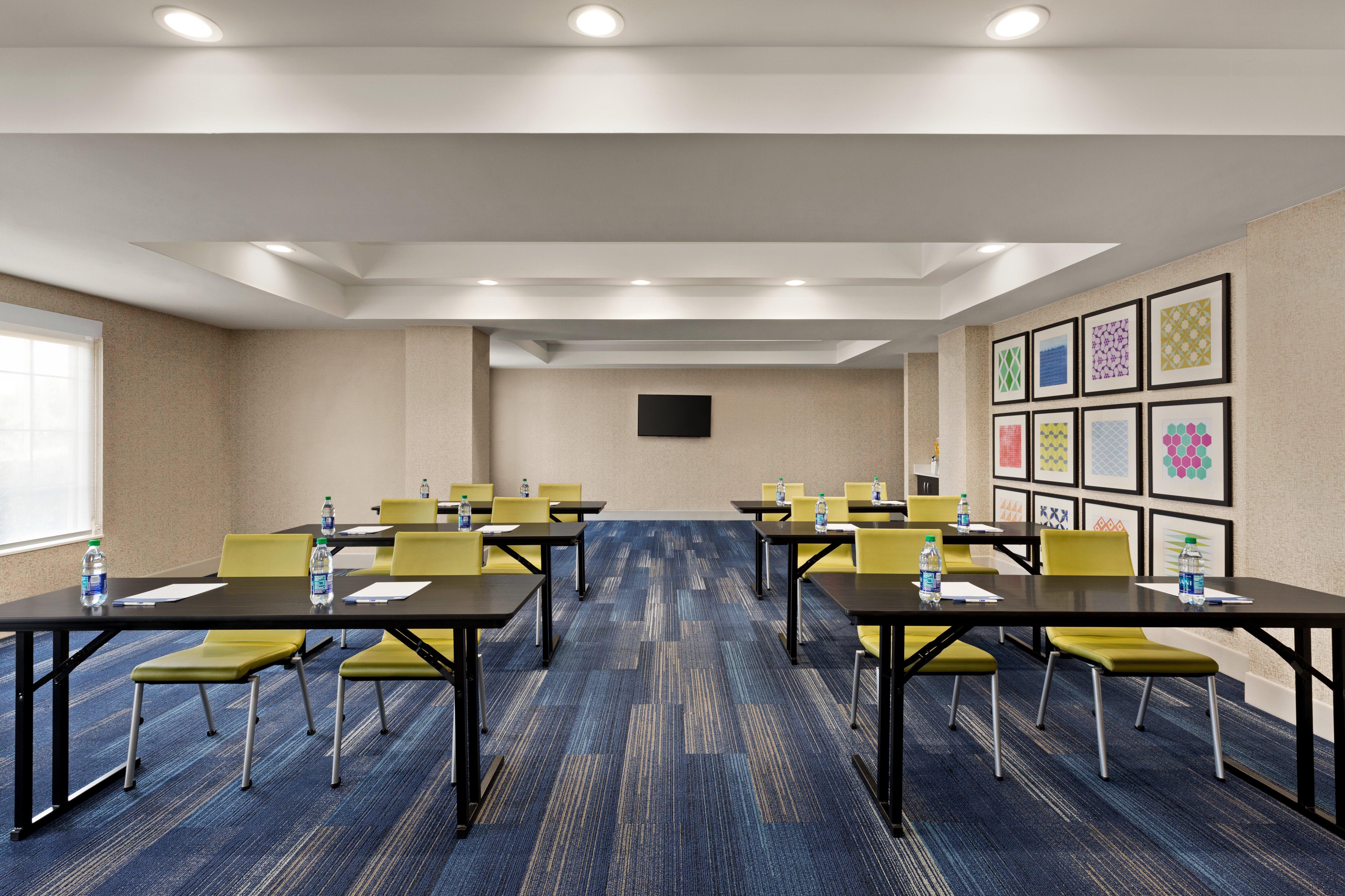 Holiday Inn Express Hotel & Suites Shawnee I-40 By Ihg Exterior photo
